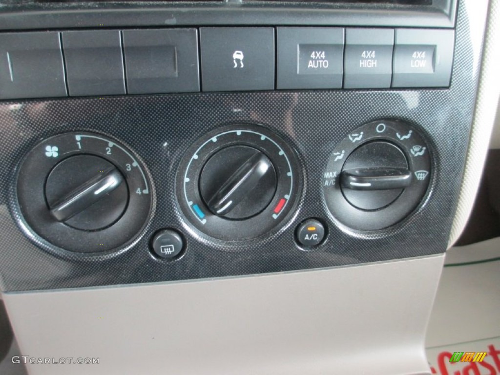 2007 Ford Explorer XLT 4x4 Controls Photo #80942126