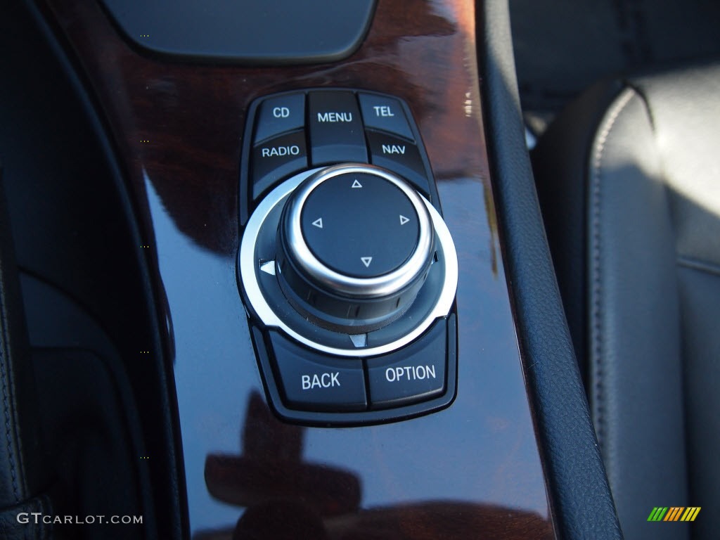 2011 BMW 3 Series 335i Sedan Controls Photo #80945130