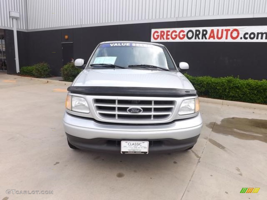 2003 F150 XL SuperCab - Silver Metallic / Medium Graphite Grey photo #7