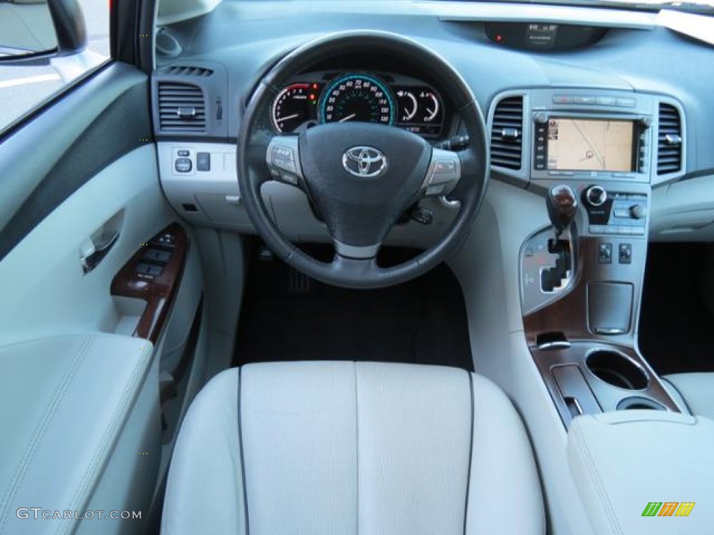 2010 Toyota Venza I4 Gray Dashboard Photo #80950230