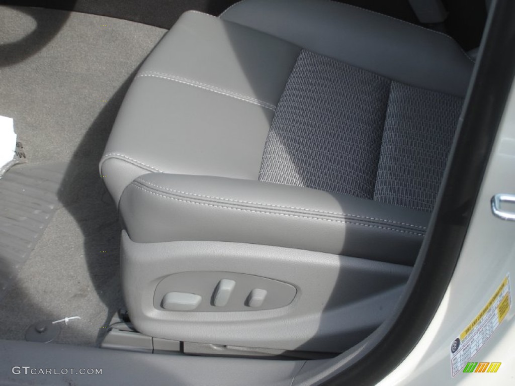 2014 Impala LT - White Diamond Tricoat / Jet Black/Dark Titanium photo #2