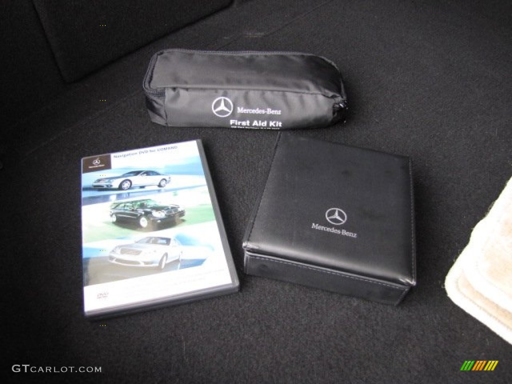 2006 Mercedes-Benz E 320 CDI Sedan Books/Manuals Photo #80950459