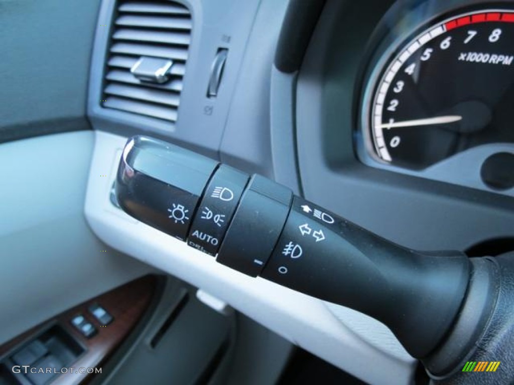 2010 Toyota Venza I4 Controls Photo #80950685