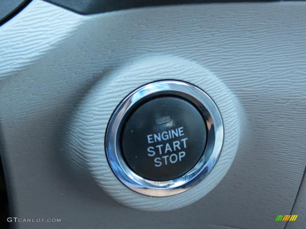 2010 Toyota Venza I4 Controls Photo #80950795