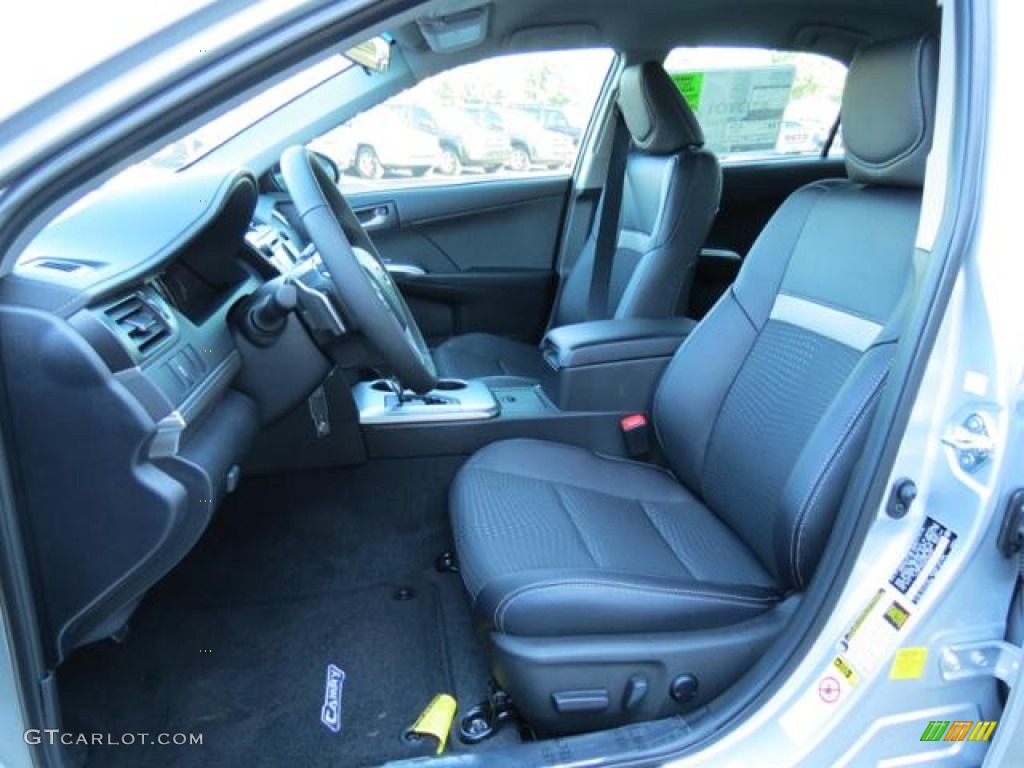 Black Interior 2013 Toyota Camry SE Photo #80951562