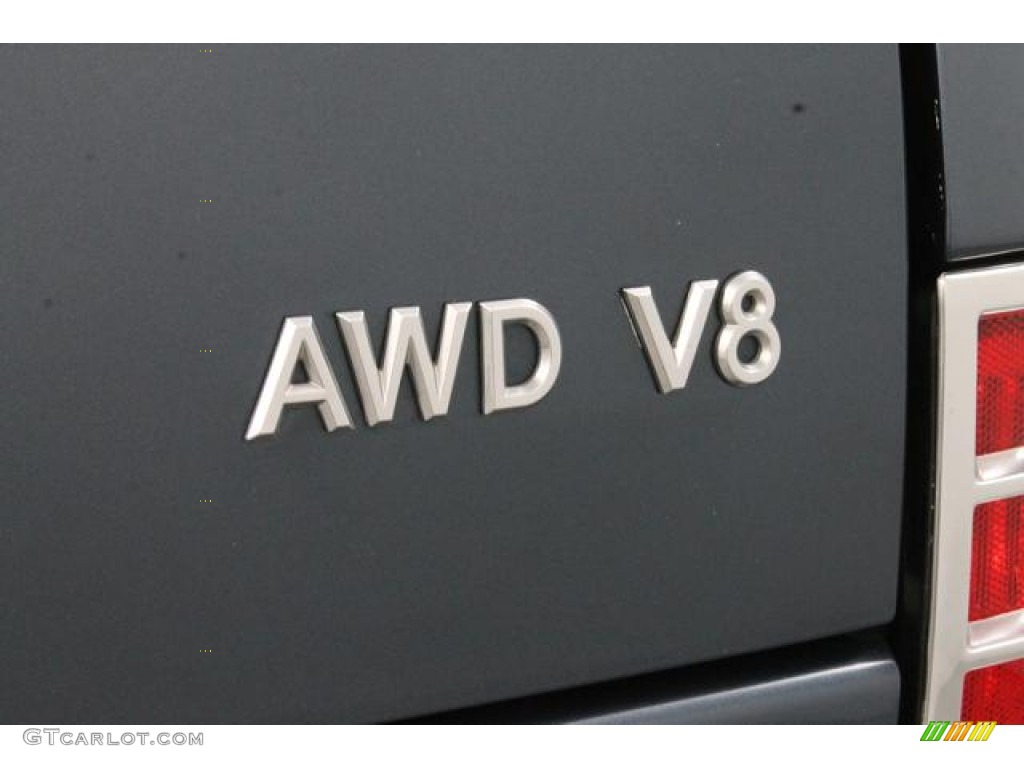 2002 Mercury Mountaineer AWD Marks and Logos Photos