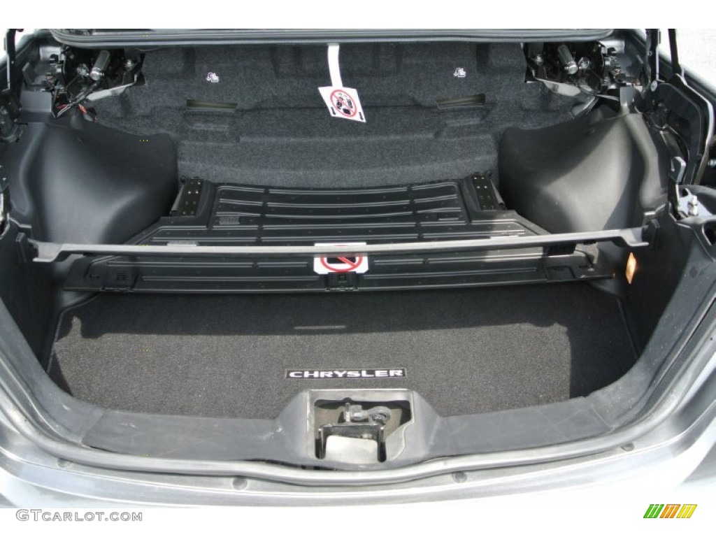 2012 Chrysler 200 Touring Convertible Trunk Photos