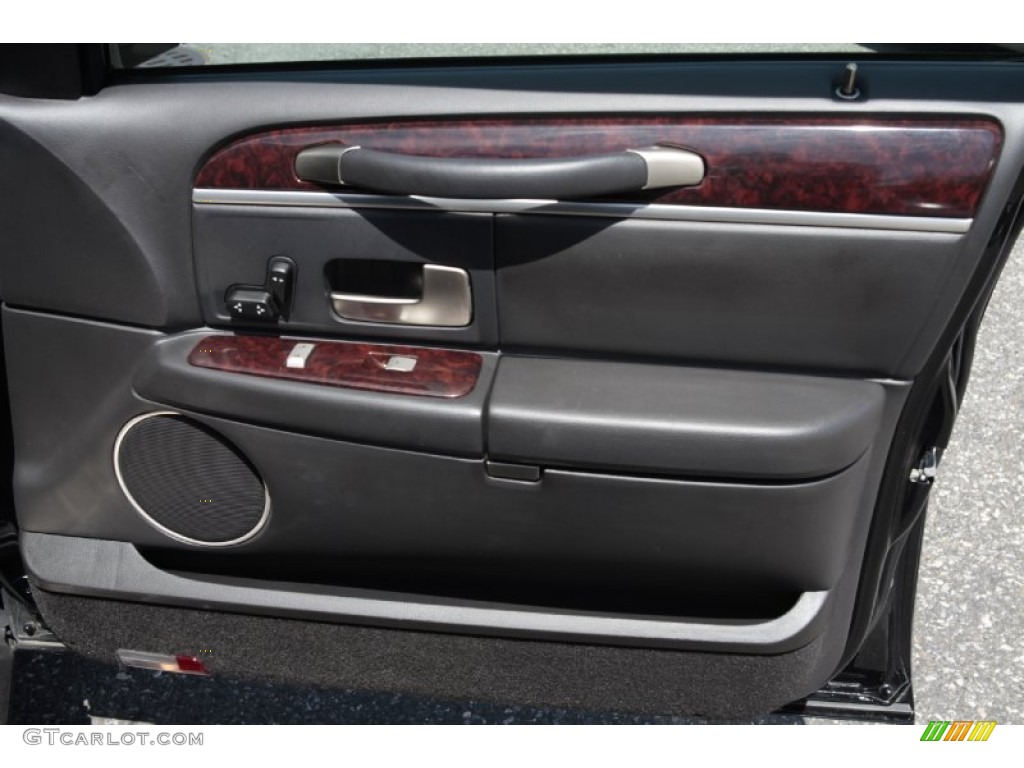 2011 Lincoln Town Car Executive L Black Door Panel Photo #80954275