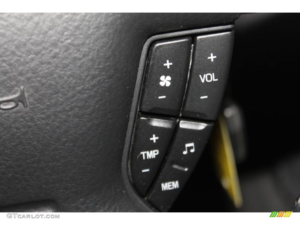 2002 Mercury Mountaineer AWD Controls Photo #80954302