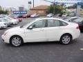 White Suede - Focus SEL Sedan Photo No. 4