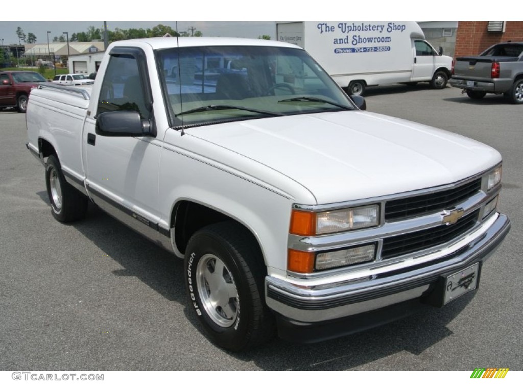 1997 C/K C1500 Silverado Regular Cab - Olympic White / Neutral Shale photo #1