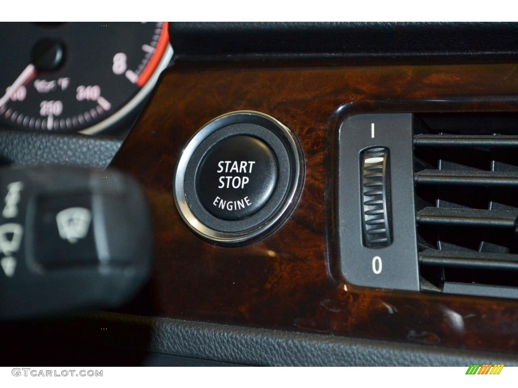 2010 BMW 3 Series 328i Convertible Controls Photo #80959543