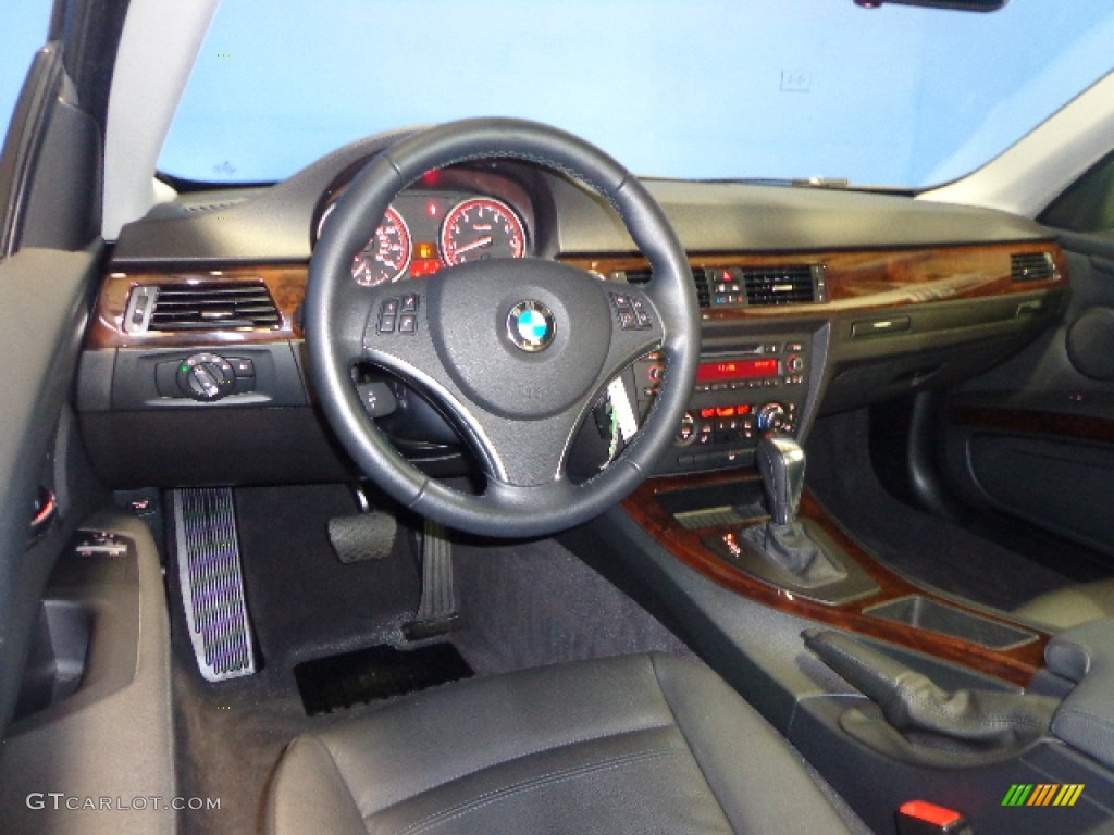 2011 3 Series 328i xDrive Coupe - Jet Black / Black photo #18