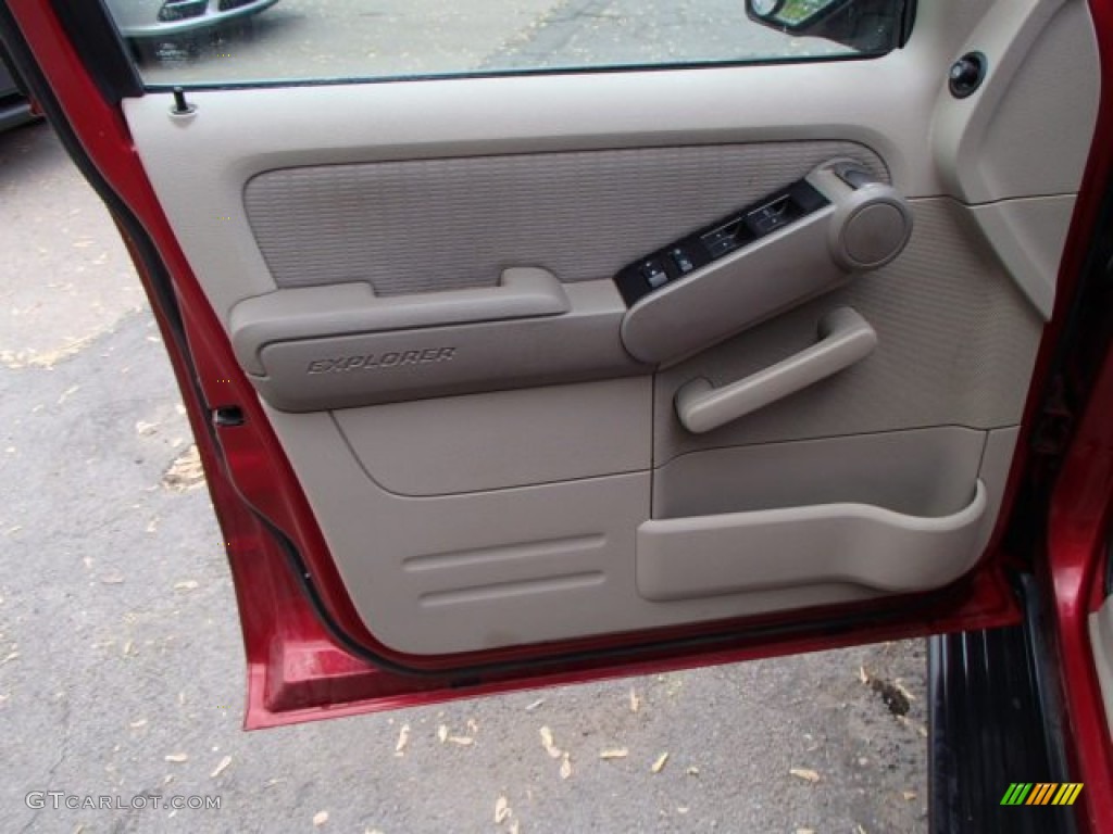 2007 Ford Explorer XLT 4x4 Stone Door Panel Photo #80972064
