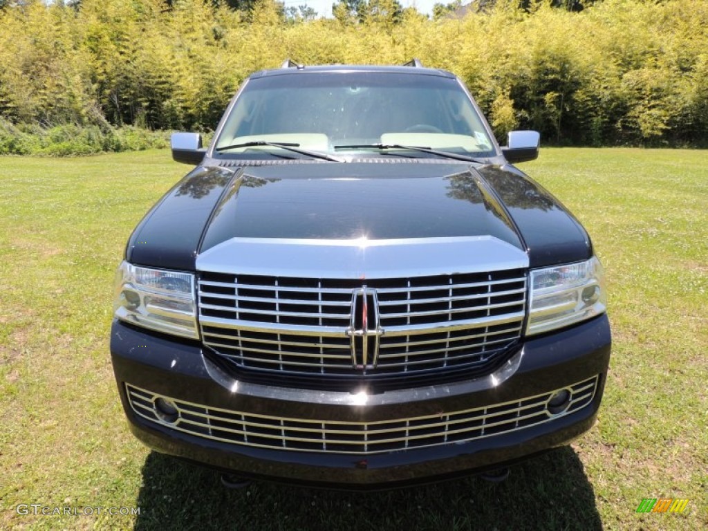 2008 Navigator Luxury - Black / Camel/Sand Piping photo #2