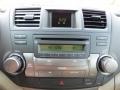 2010 Toyota Highlander Sand Beige Interior Audio System Photo