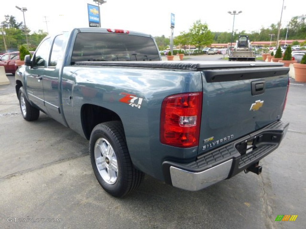 2009 Silverado 1500 LT Extended Cab 4x4 - Blue Granite Metallic / Ebony photo #8
