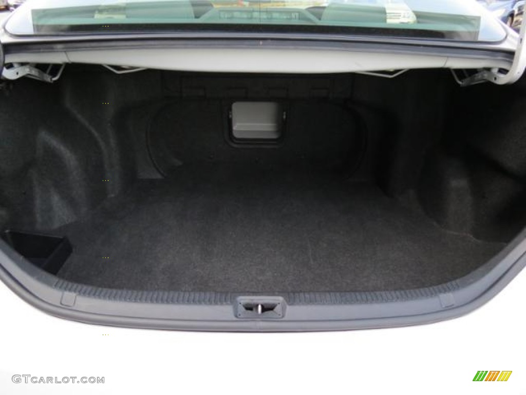 2009 Toyota Camry XLE Trunk Photo #80977202