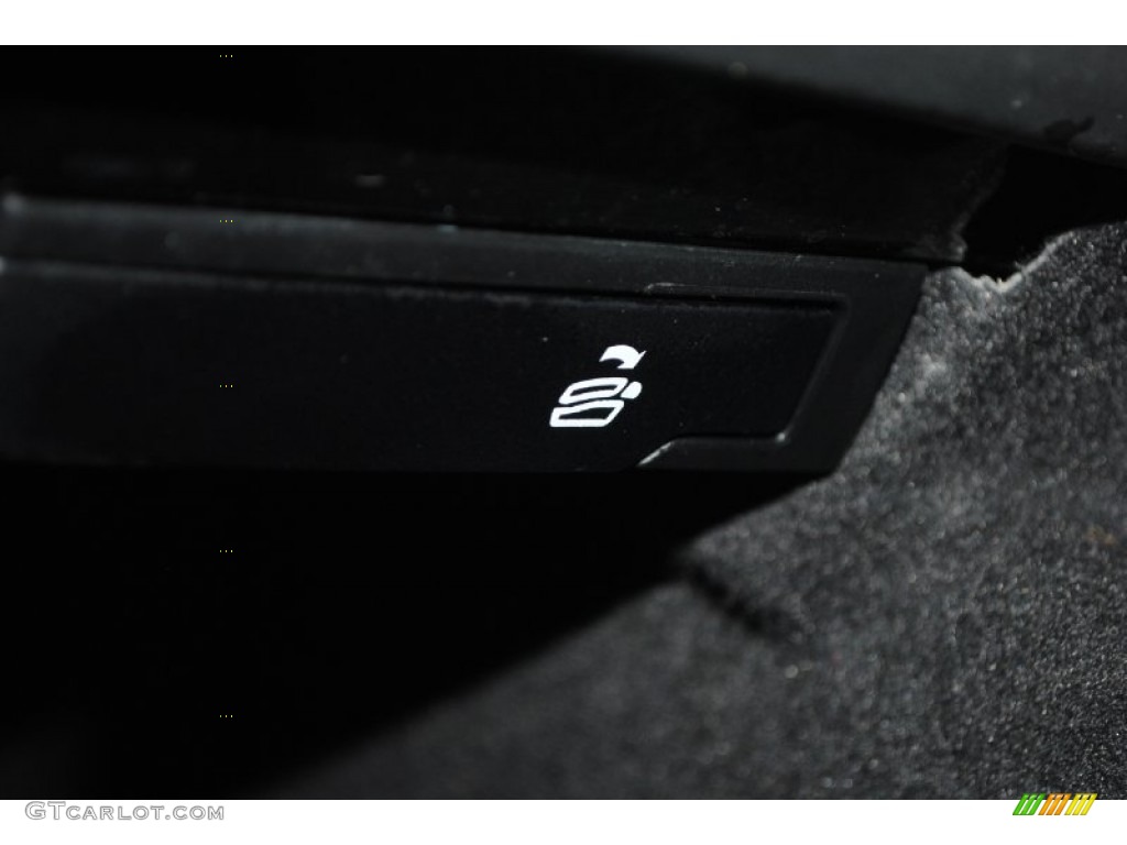 2011 A5 2.0T quattro Coupe - Brilliant Black / Black photo #36
