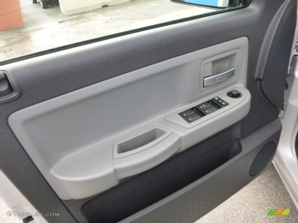 2008 Dodge Dakota Sport Crew Cab 4x4 Dark Slate Gray/Medium Slate Gray Door Panel Photo #80977509