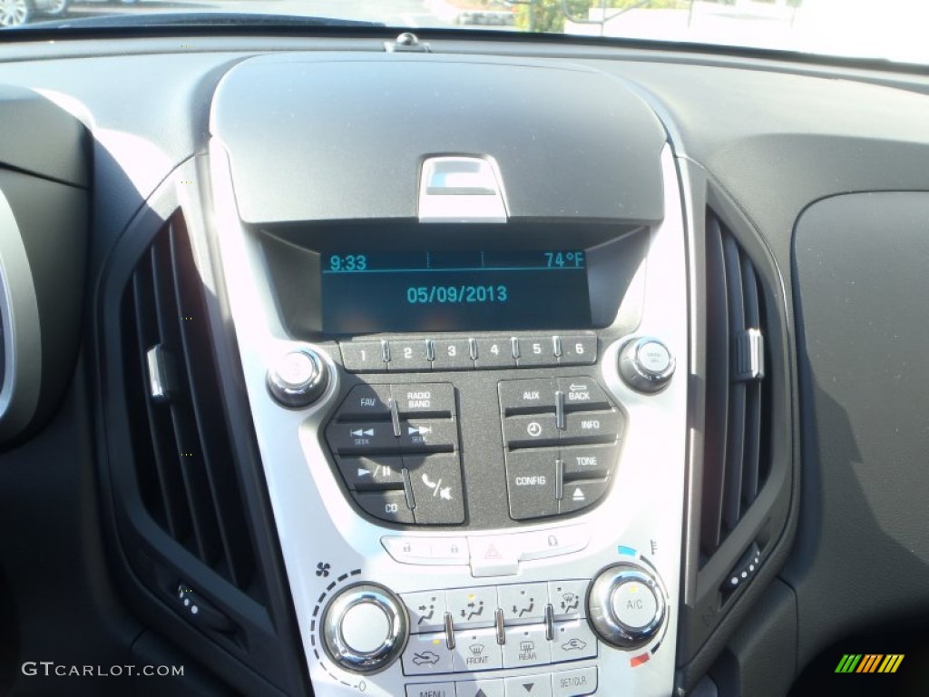 2013 Equinox LS - Silver Ice Metallic / Jet Black photo #14