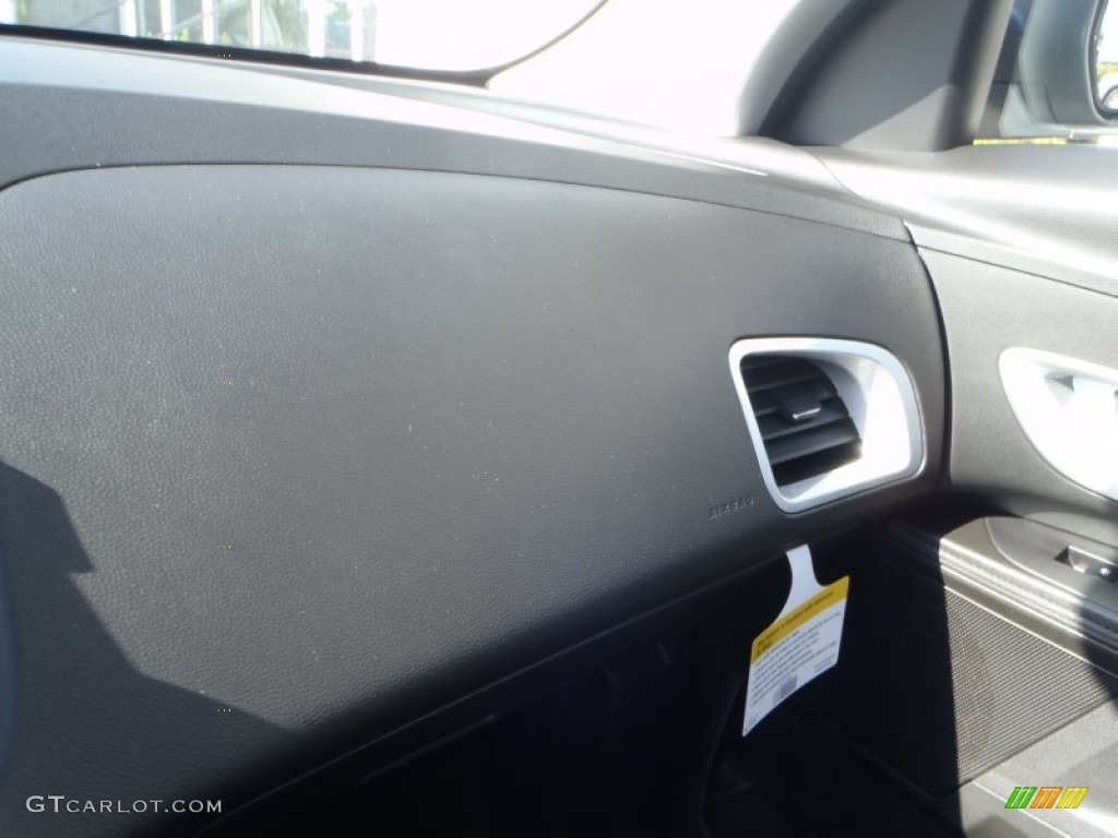2013 Equinox LS - Silver Ice Metallic / Jet Black photo #15