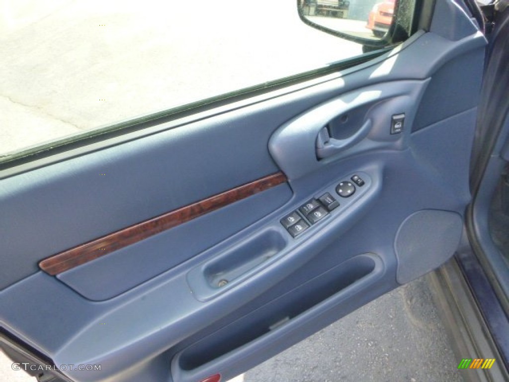 2002 Chevrolet Impala Standard Impala Model Regal Blue Door Panel Photo #80978685