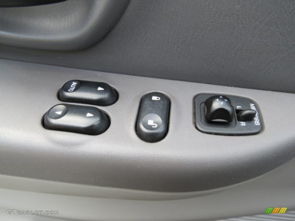 2002 Ford F150 XLT Regular Cab Controls Photo #80978963