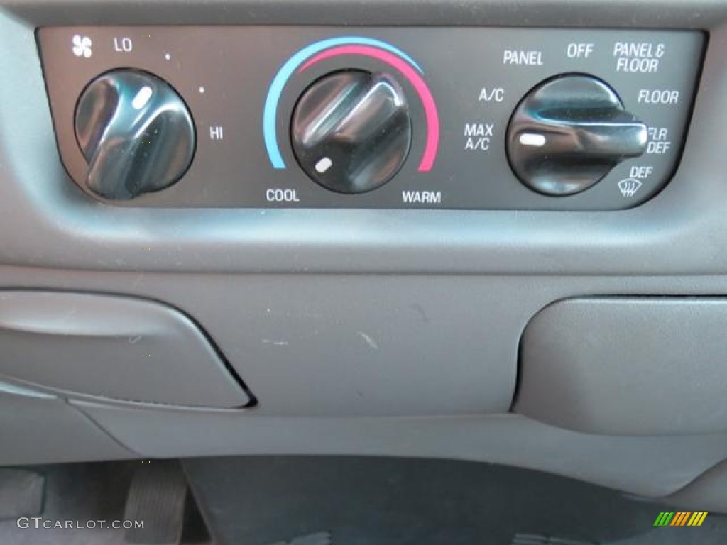 2002 Ford F150 XLT Regular Cab Controls Photo #80979065