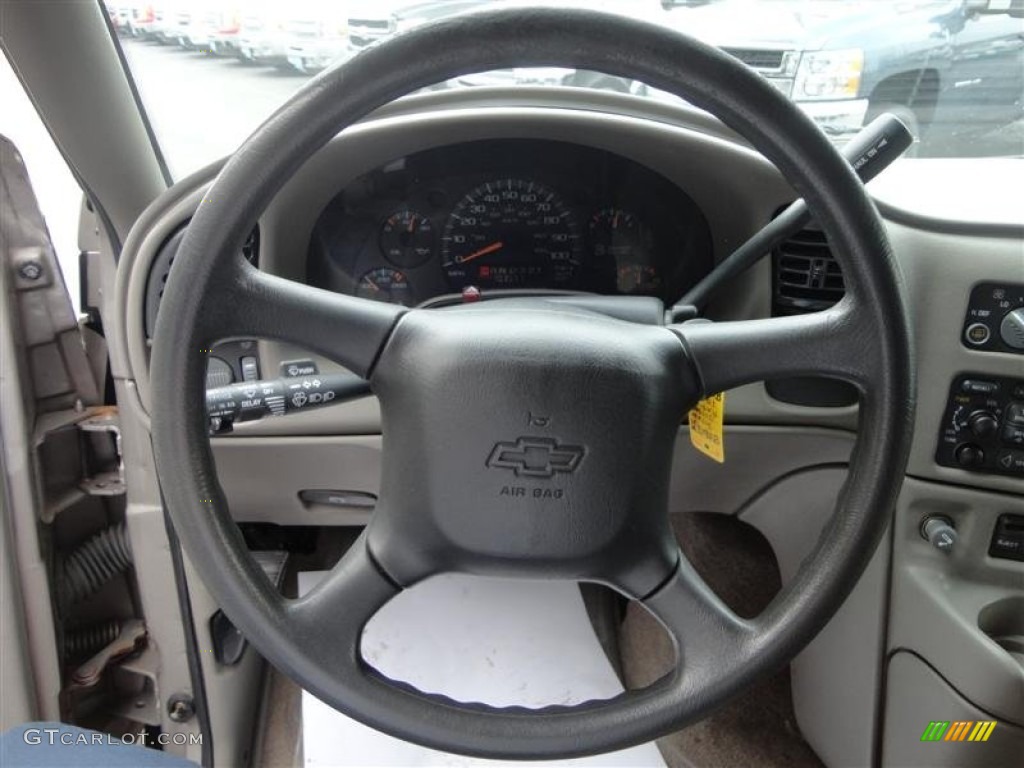 2001 Chevrolet Astro LS Passenger Van Neutral Steering Wheel Photo #80980910