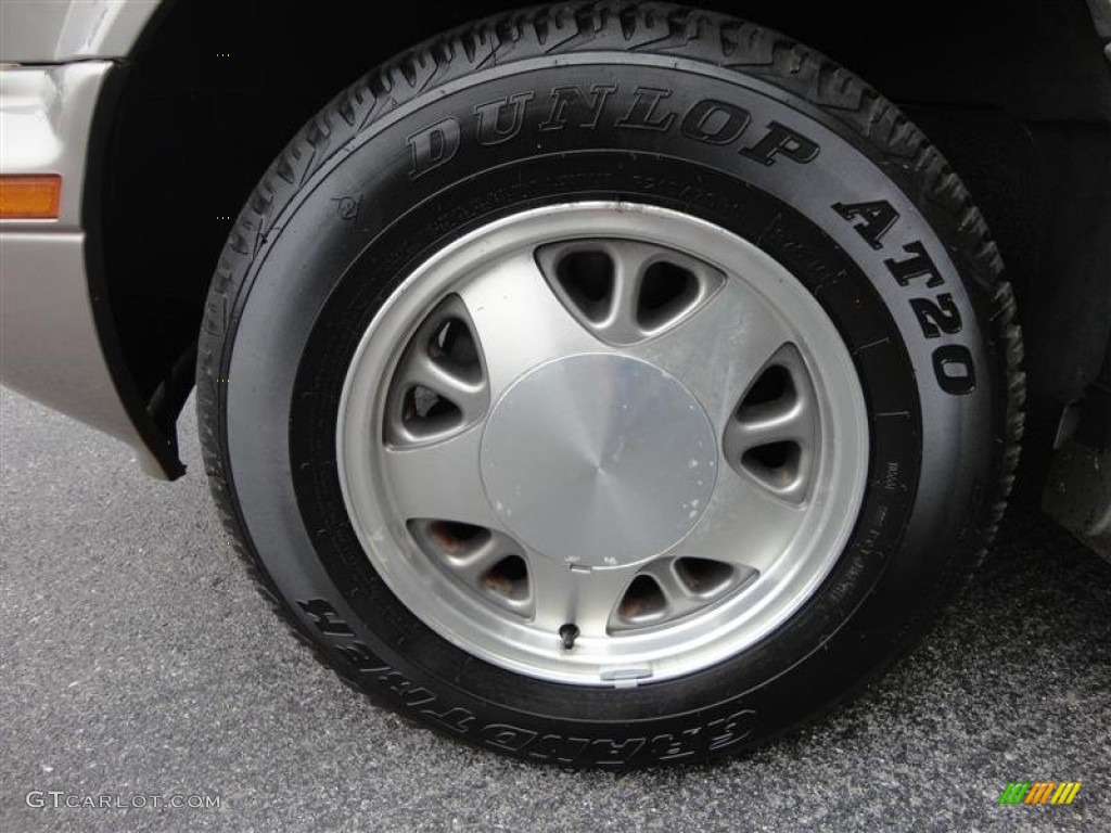 2001 Chevrolet Astro LS Passenger Van Wheel Photo #80980949