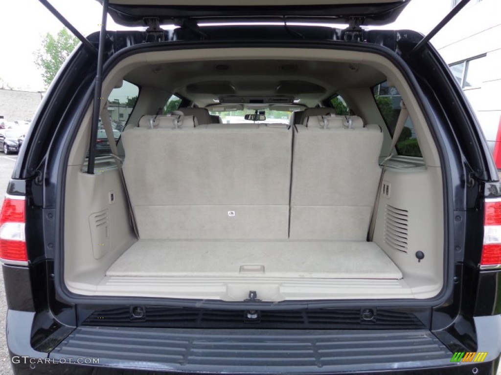 2010 Lincoln Navigator Limited Edition 4x4 Trunk Photos