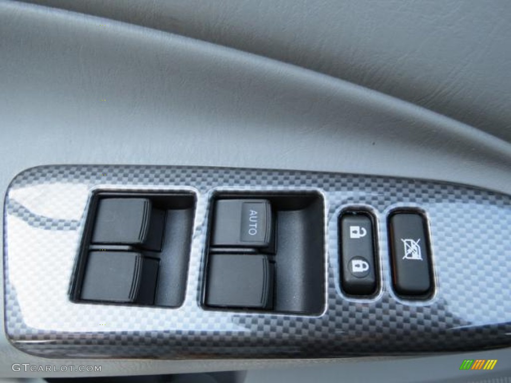 2013 Toyota Tacoma XSP-X Double Cab 4x4 Controls Photo #80981546