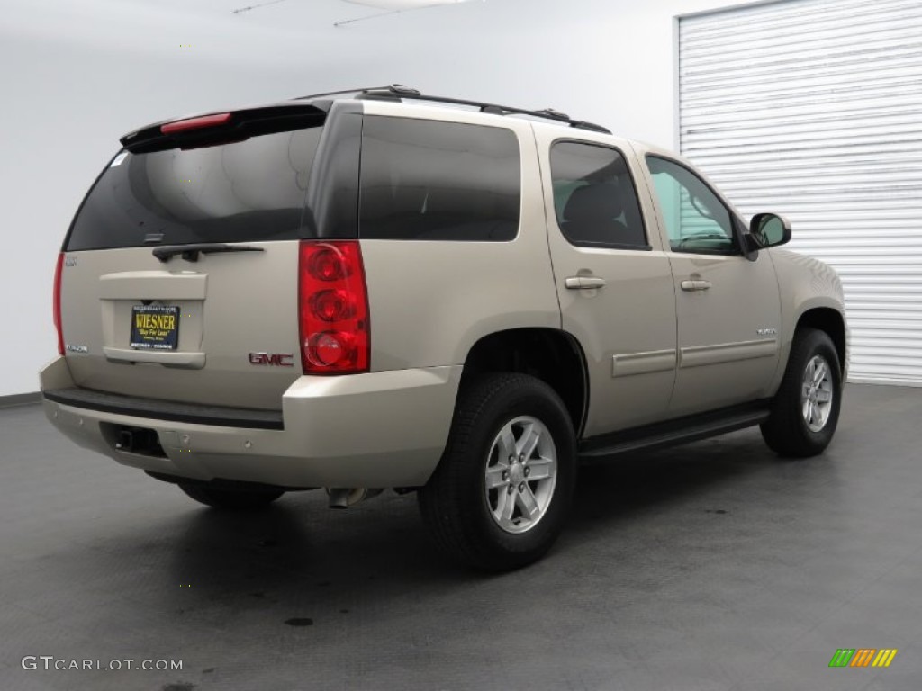 2013 Yukon SLE - Champagne Silver Metallic / Ebony photo #2