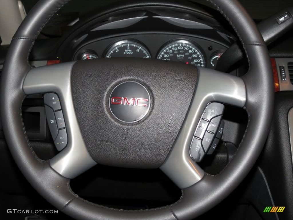 2013 Yukon SLE - Champagne Silver Metallic / Ebony photo #4