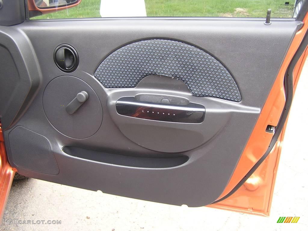 2006 Aveo LS Hatchback - Spicy Orange / Charcoal photo #14