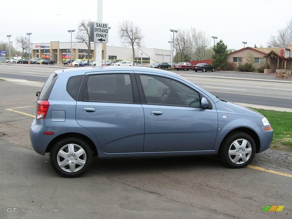 2007 Aveo 5 Hatchback - Icelandic Blue / Charcoal Black photo #5