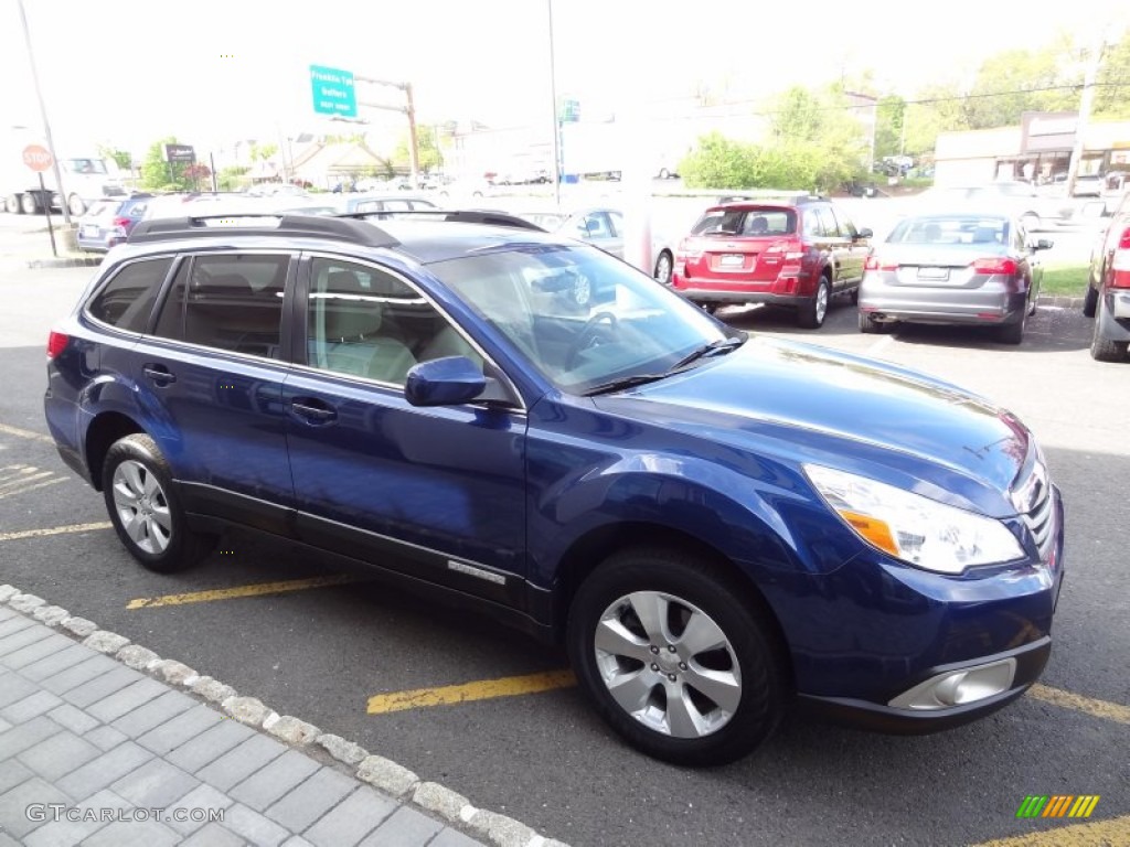 2010 Outback 2.5i Premium Wagon - Azurite Blue Pearl / Warm Ivory photo #9