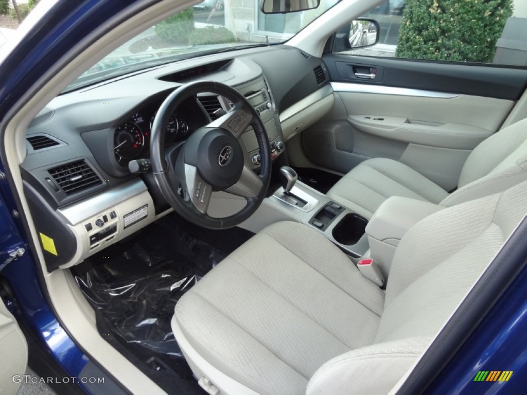 Warm Ivory Interior 2010 Subaru Outback 2.5i Premium Wagon Photo #80987417