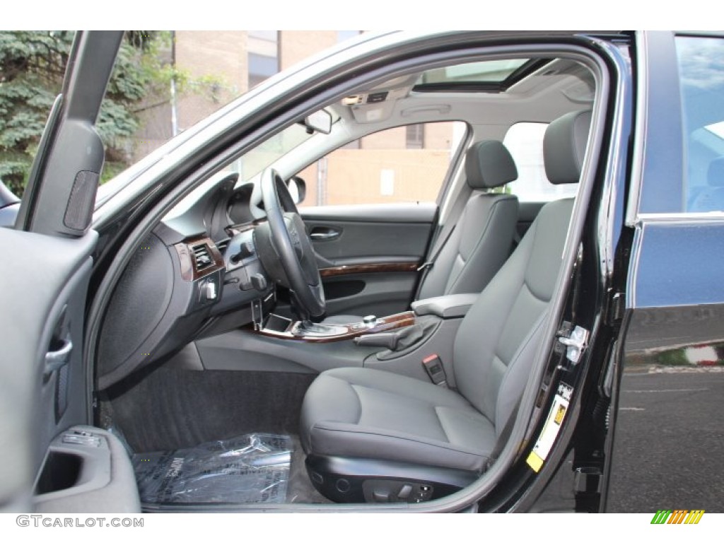 2011 3 Series 335i xDrive Sedan - Jet Black / Black photo #10