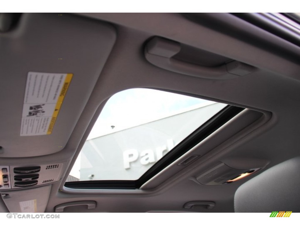 2011 3 Series 335i xDrive Sedan - Jet Black / Black photo #19