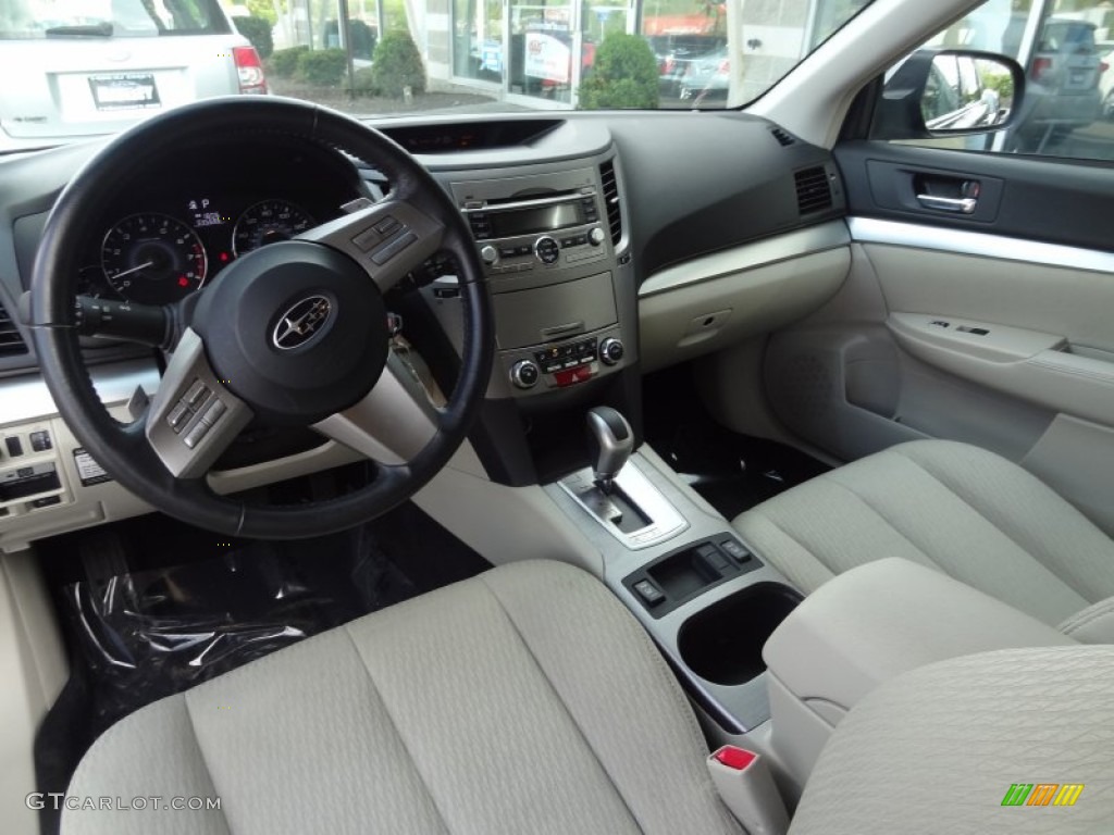 2010 Subaru Outback 2.5i Premium Wagon Dashboard Photos