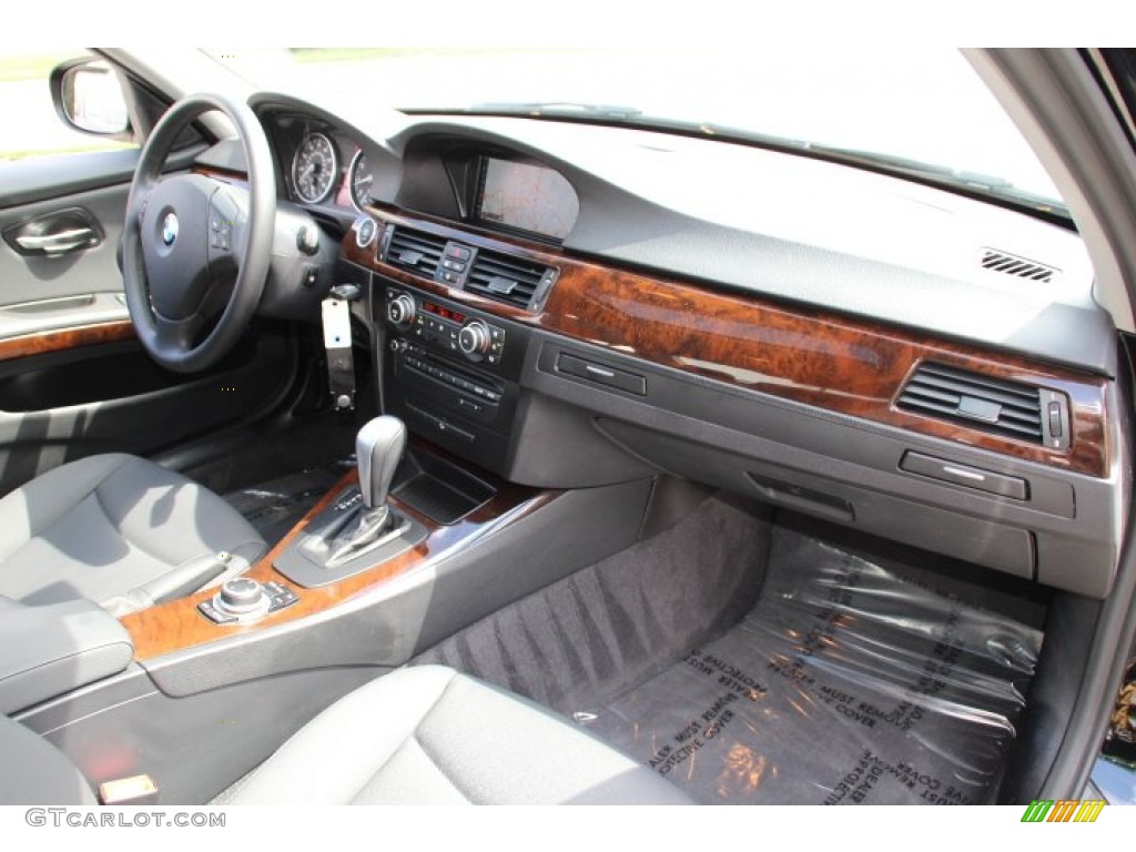 2011 3 Series 335i xDrive Sedan - Jet Black / Black photo #25