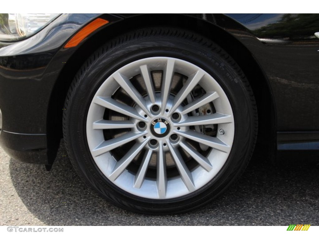 2011 3 Series 335i xDrive Sedan - Jet Black / Black photo #30