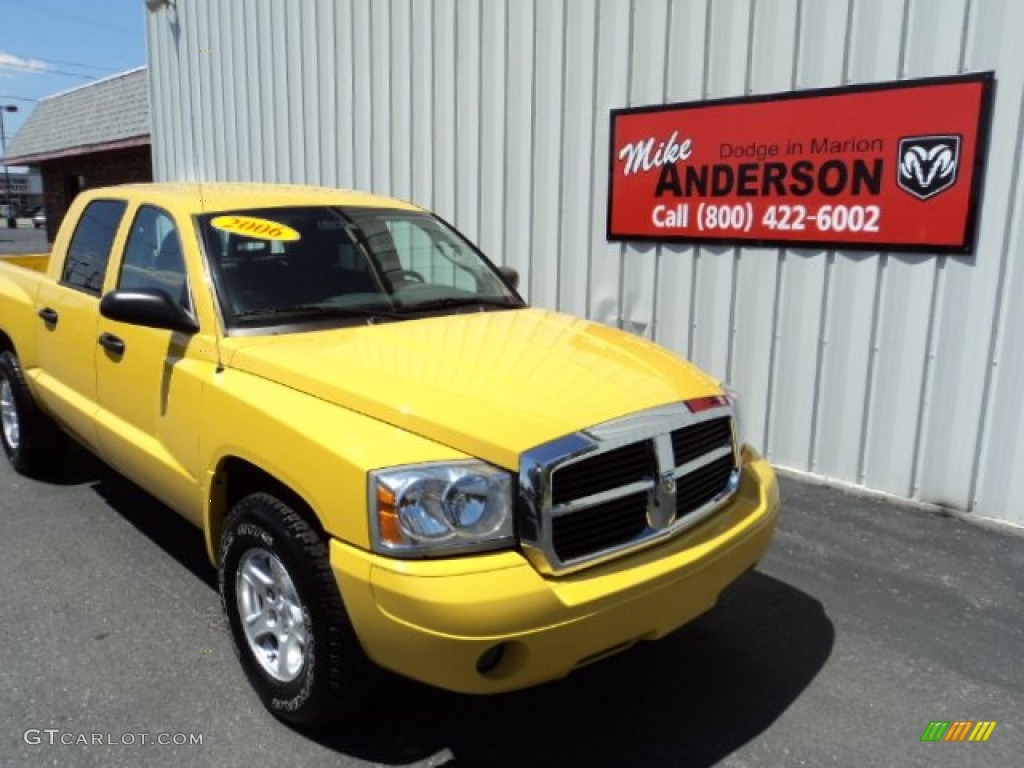 2006 Dakota SLT Quad Cab 4x4 - Solar Yellow / Medium Slate Gray photo #1