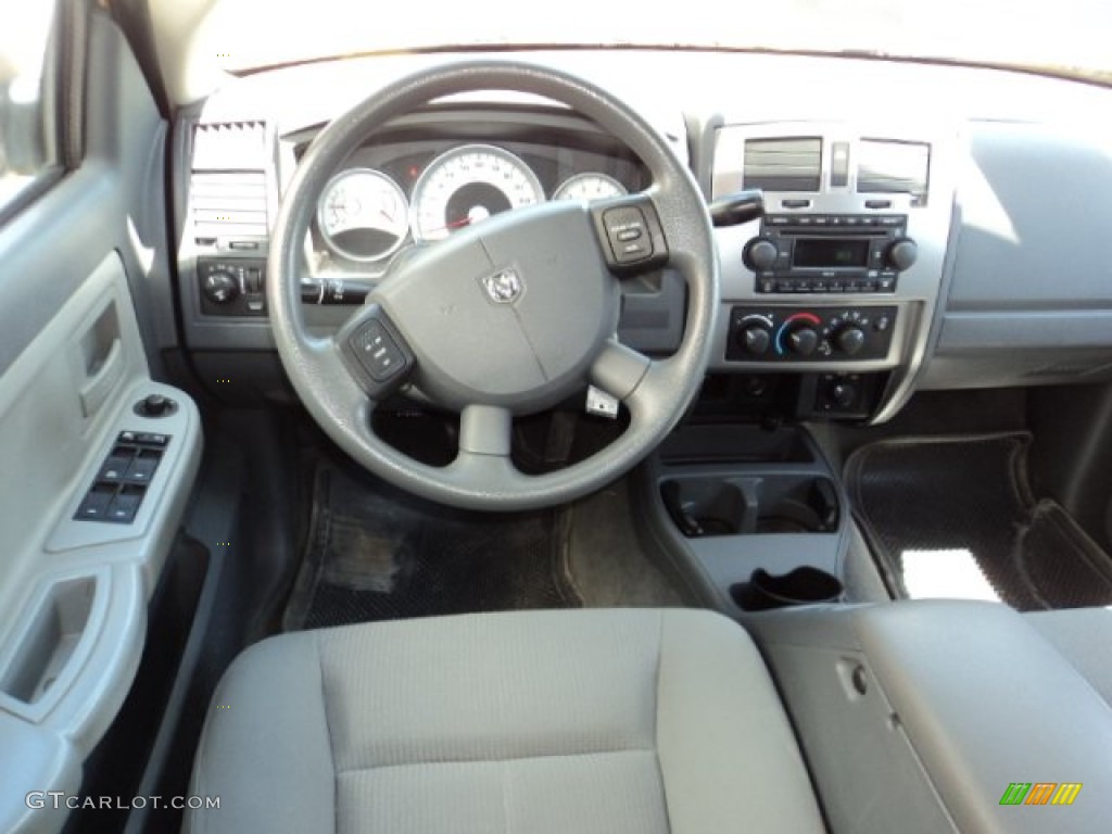 2006 Dakota SLT Quad Cab 4x4 - Solar Yellow / Medium Slate Gray photo #4