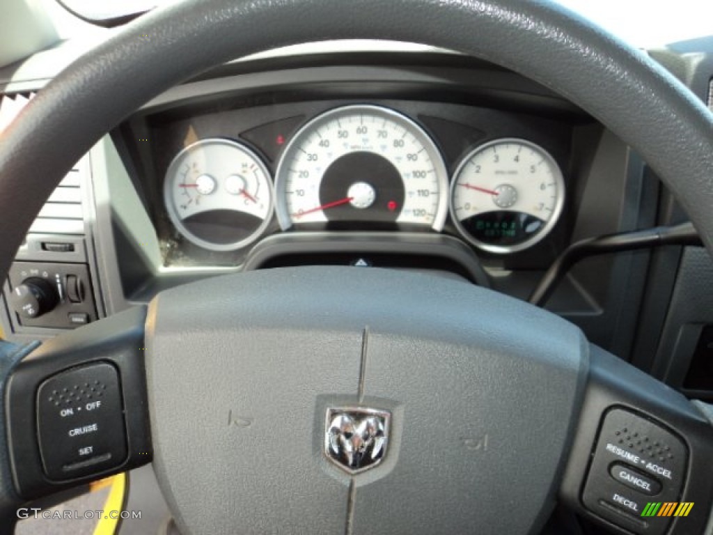 2006 Dakota SLT Quad Cab 4x4 - Solar Yellow / Medium Slate Gray photo #7