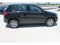 Deep Black Metallic - Tiguan S Photo No. 10