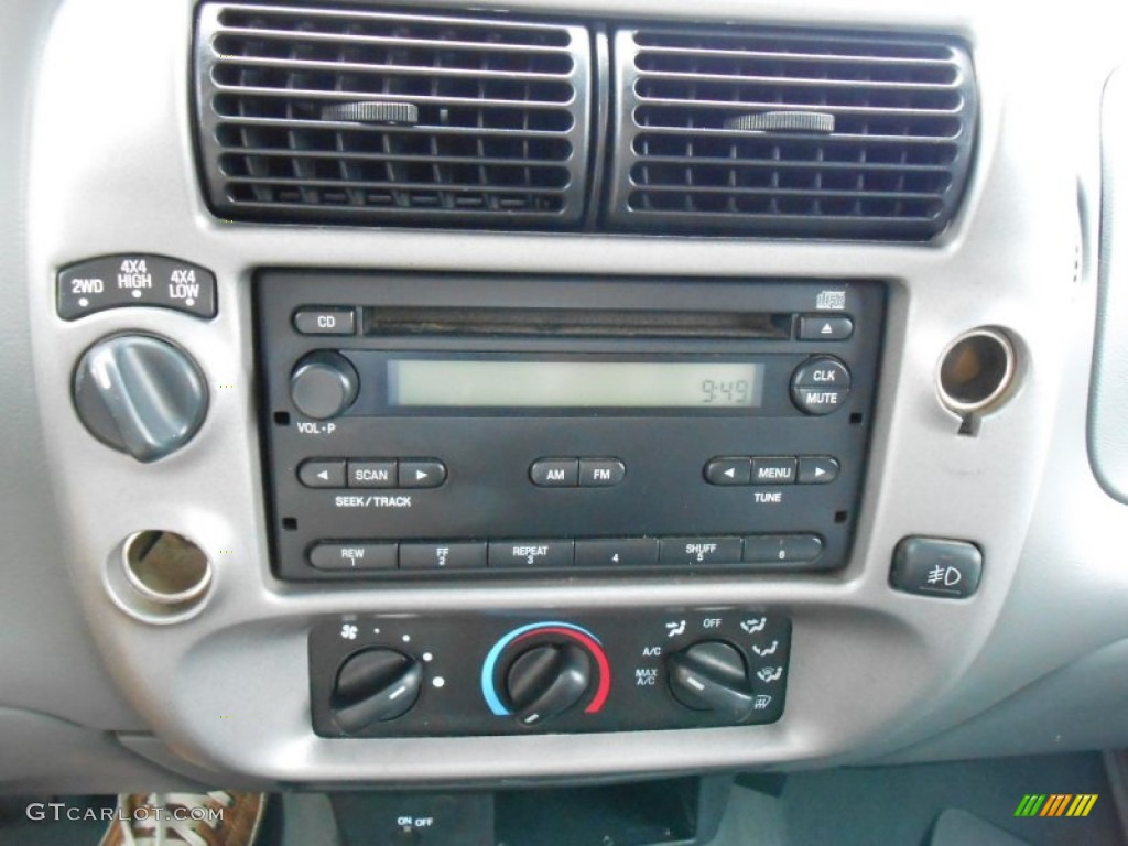 2004 Ford Ranger XLT SuperCab 4x4 Controls Photos
