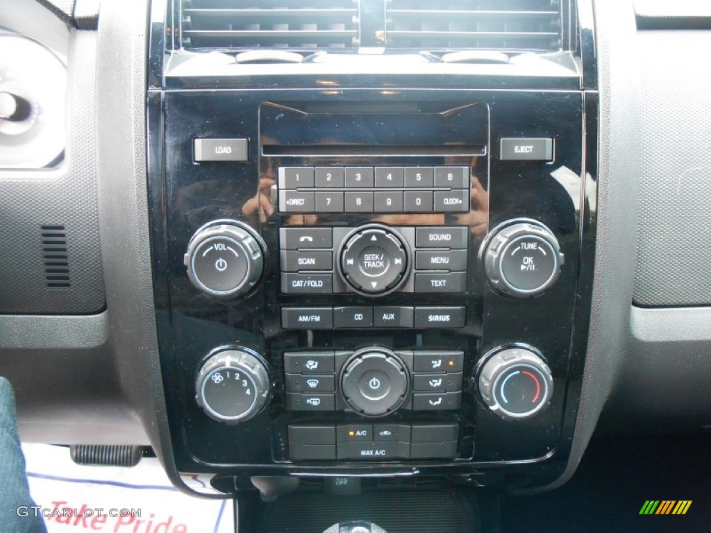 2011 Ford Escape XLT Sport V6 Controls Photo #80991806